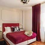 Apartment Gryffindor Tower Bucharest