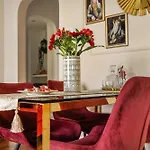 Gryffindor Tower Apartment Bucharest